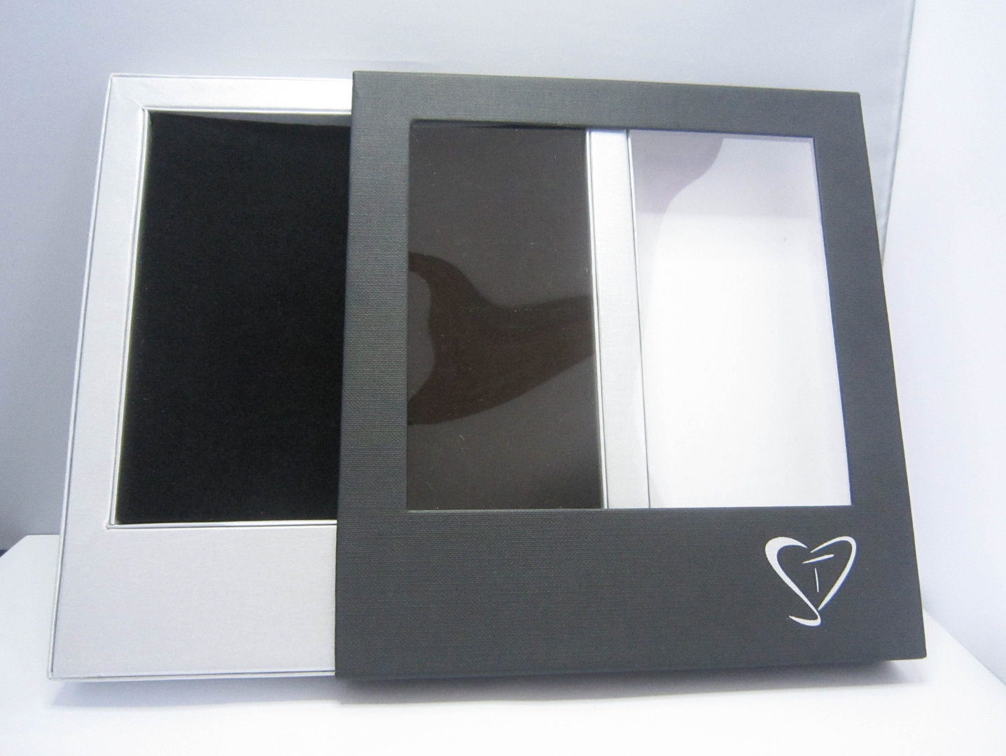 Geschenkbox, Aufbewahrungsbox schwarz-silber 182 x 200 x 28 mm