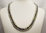 Halskette Glasschliffperlen oliv-weiß 50 cm FlatSpiral Technik